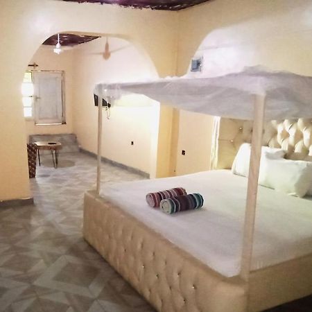 Baba Lao Hotel マリンディ エクステリア 写真