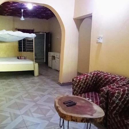 Baba Lao Hotel マリンディ エクステリア 写真